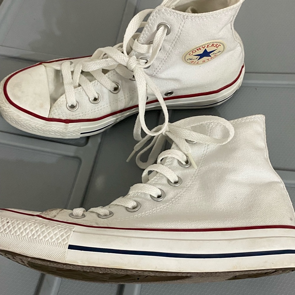 Converse Chuck Taylor All Star Hi Top Shoes ❤️